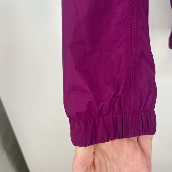 The North Face Women's Hyvent Purple Raincoat Jacket, Size Small - Picture 8 of 8